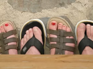  Best Sandals For High Arches And Plantar Fasciitis